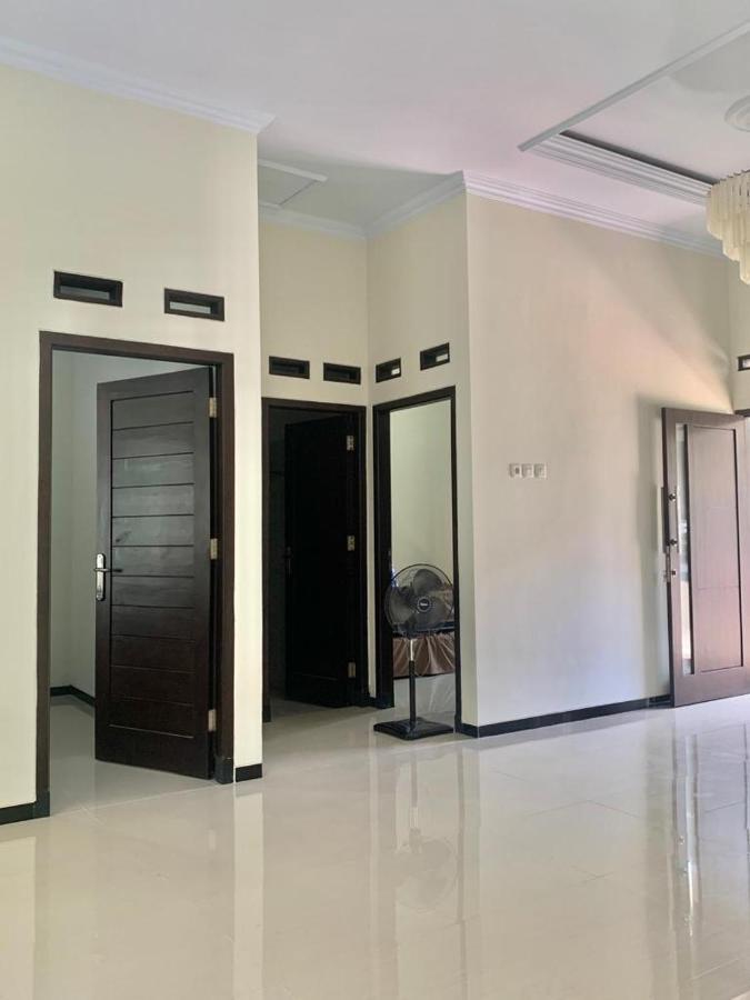 Guest House / Homestay Bukit Mutiara Residence Ngingas Экстерьер фото