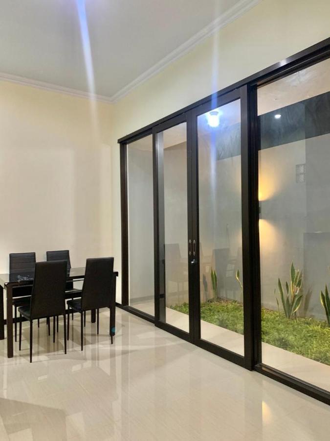 Guest House / Homestay Bukit Mutiara Residence Ngingas Экстерьер фото