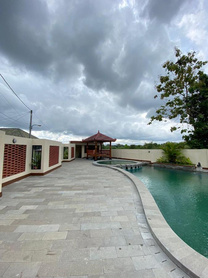 Guest House / Homestay Bukit Mutiara Residence Ngingas Экстерьер фото